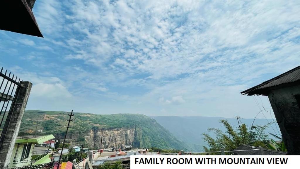 Odyssey'S Pateng Homestay, Cserrapundzsi Kültér fotó